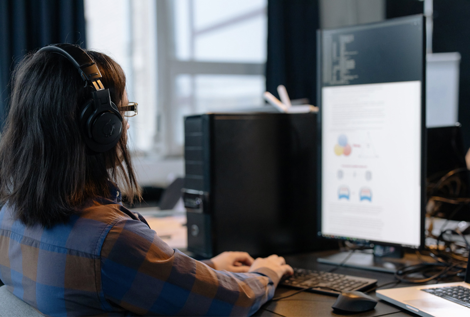 UX designer Offshore Vietnam