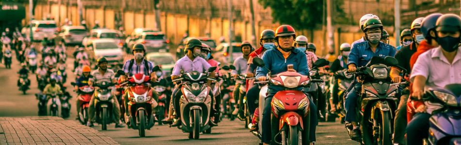 vietnam traffic during tet holiday