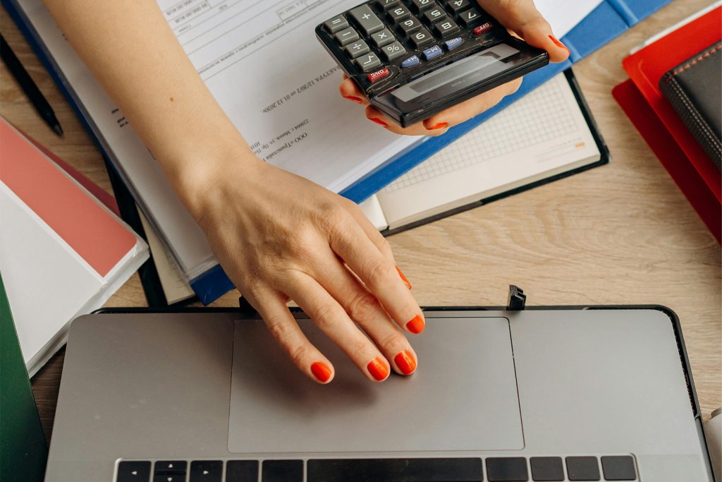 bookkeeping service and softwares Thumbnail